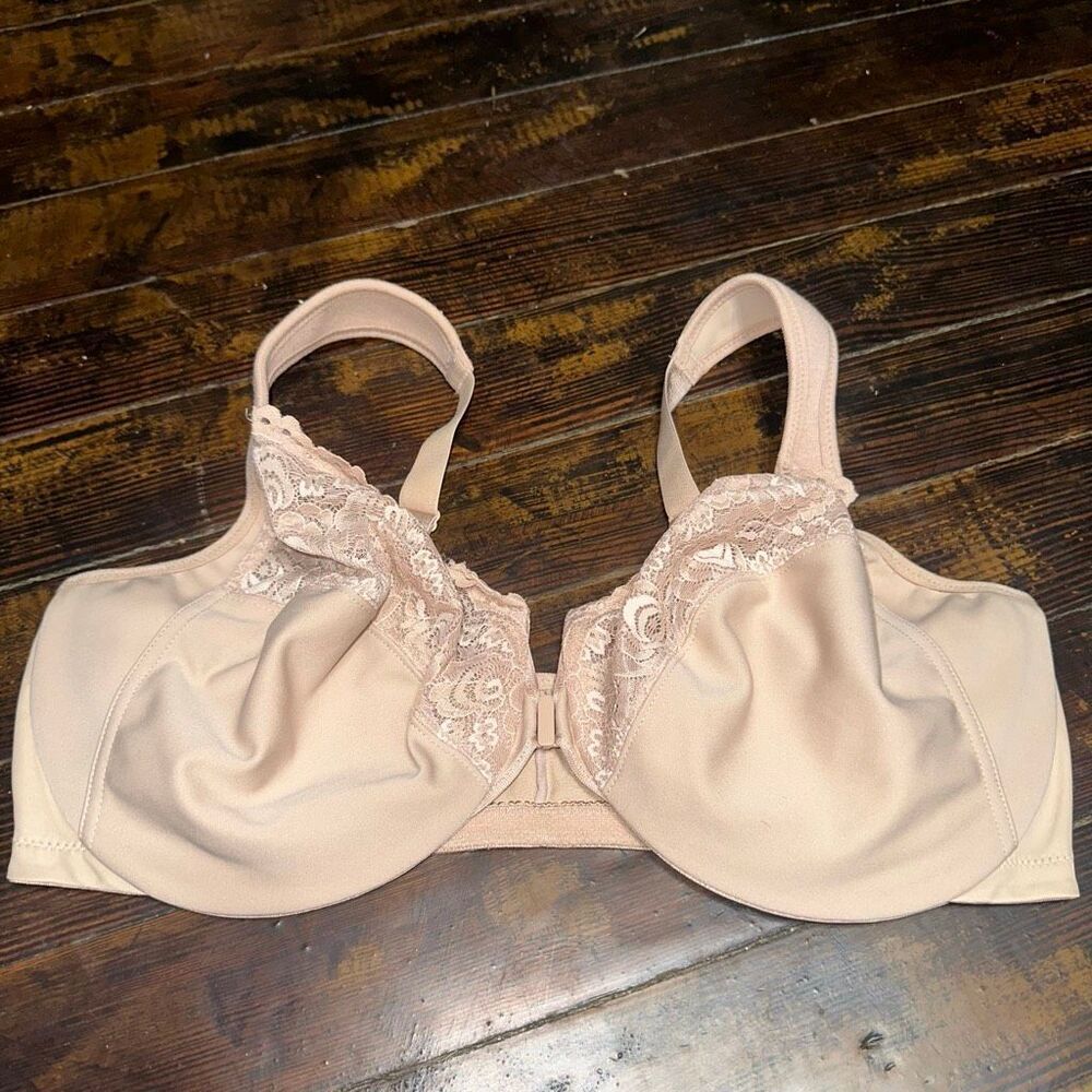 Glamorise nude Front Closure full figure 44DD Lacy sexy Bra